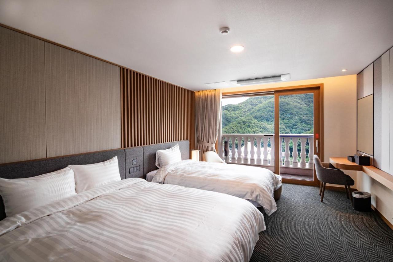 Vivaldipark Hotel Hongcheon Kamer foto